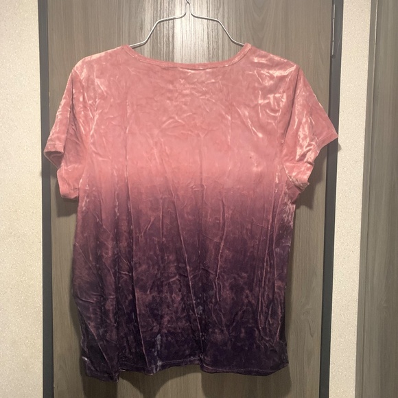 23. American Eagle Ombre Colored Top Size XL - Picture 5 of 12